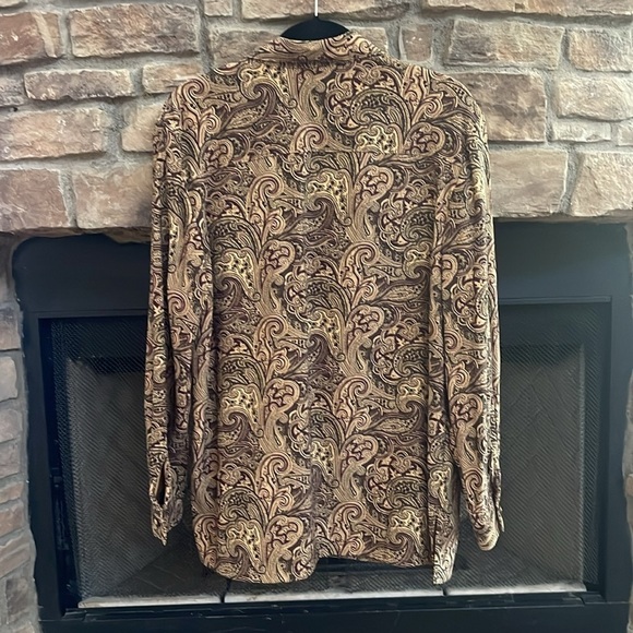 Sag Harbor gold, and burgundy button down top with 1 front pocket. 16 - Picture 2 of 11